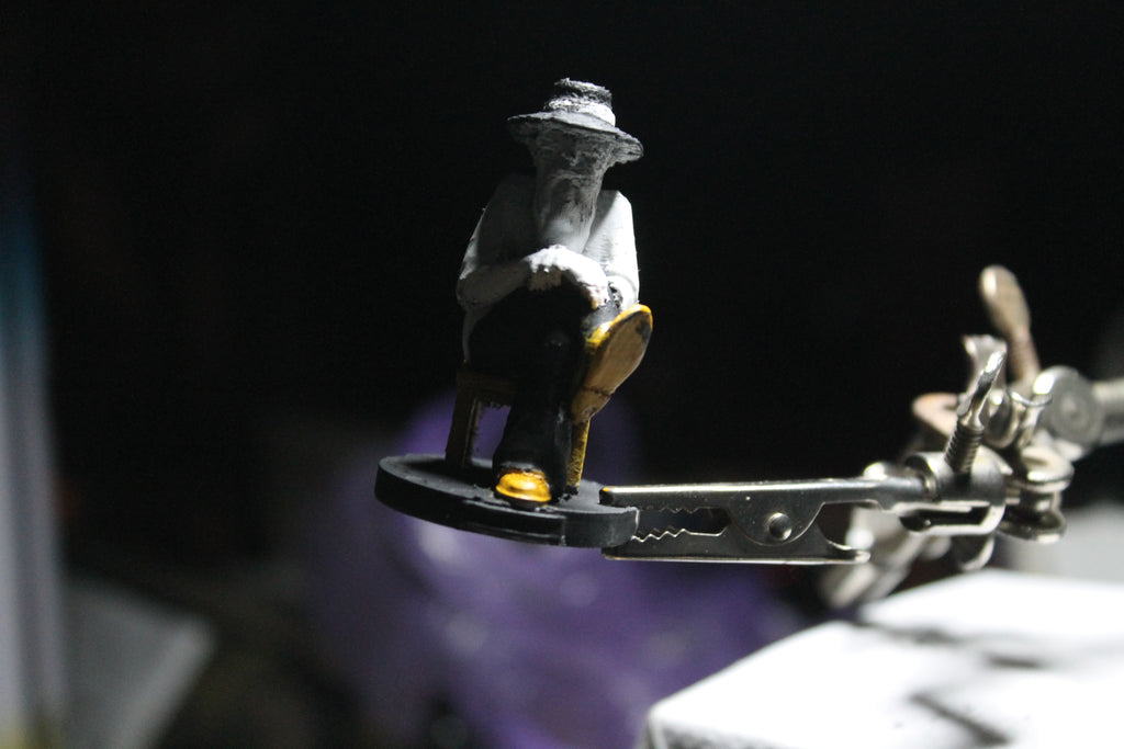 090 Custom by TKBROS — Don Memo | Figura Coleccionable Resina Pintada a Mano