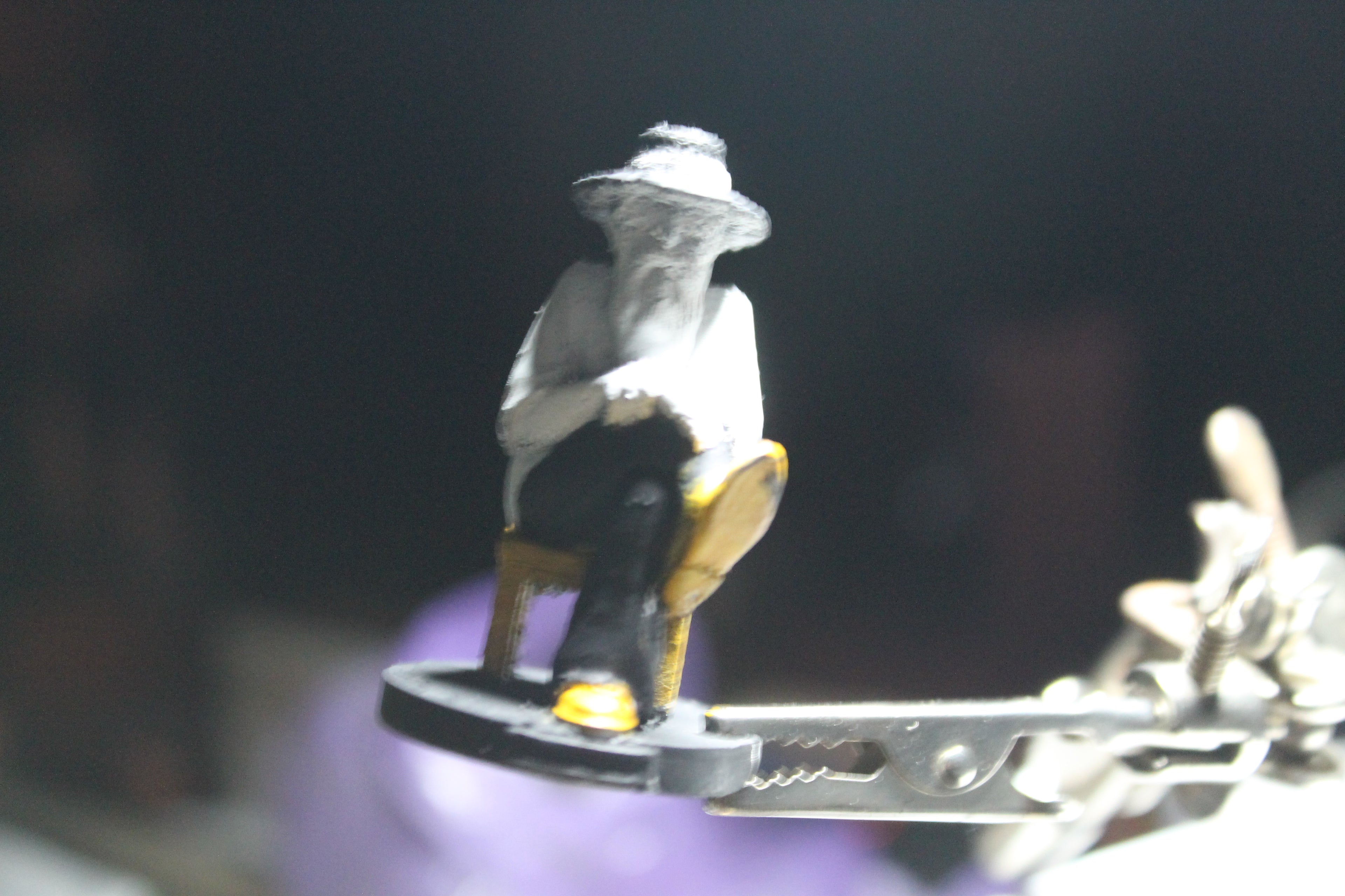 090 Custom by TKBROS — Don Memo | Figura Coleccionable Resina Pintada a Mano