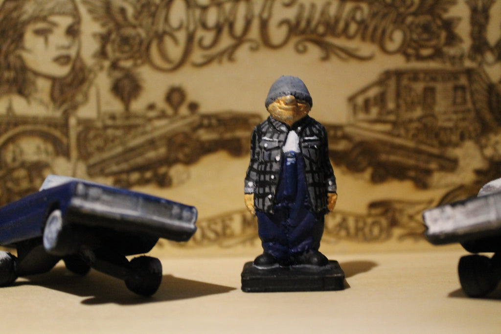 090 Custom by TKBROS — Silencio | Figura Coleccionable Resina Pintada a Mano